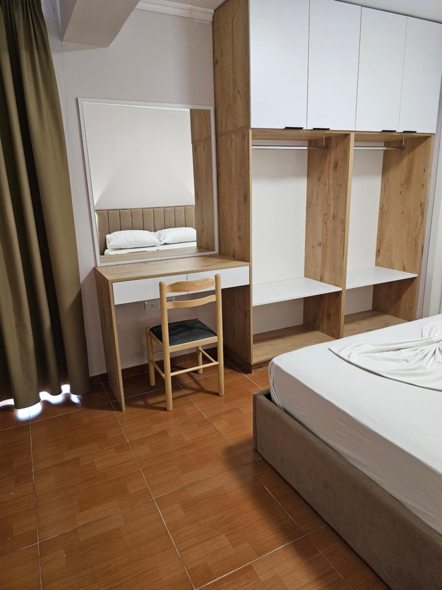 Stephan Apartments Sarande Bagian luar foto